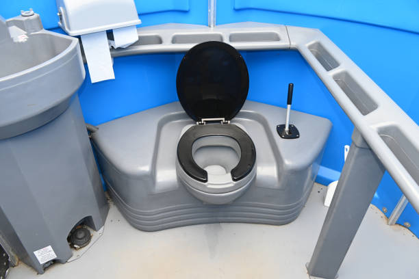 Best Portable restroom trailer rental  in Yukon, OK